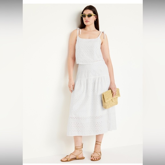 NWT Old Navy Cami White Eyelet Crop Top Size 3X - Picture 3 of 11